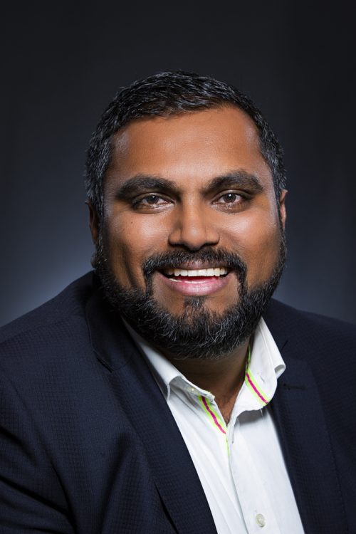 Corporate Headshot of Shafraz Kahn